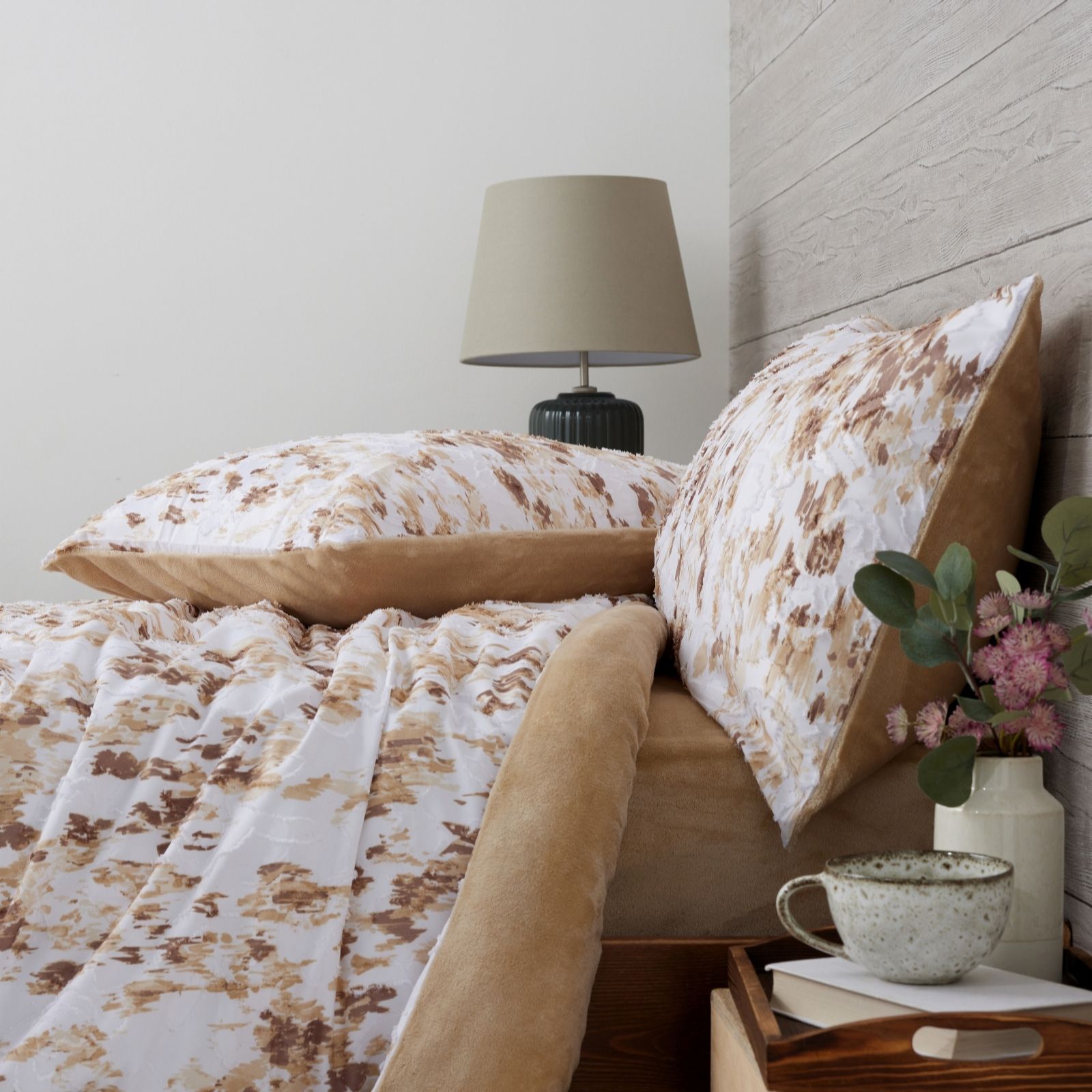 Outlet Cozee Home Abstract Print Velvetsoft 4 Piece Duvet Set