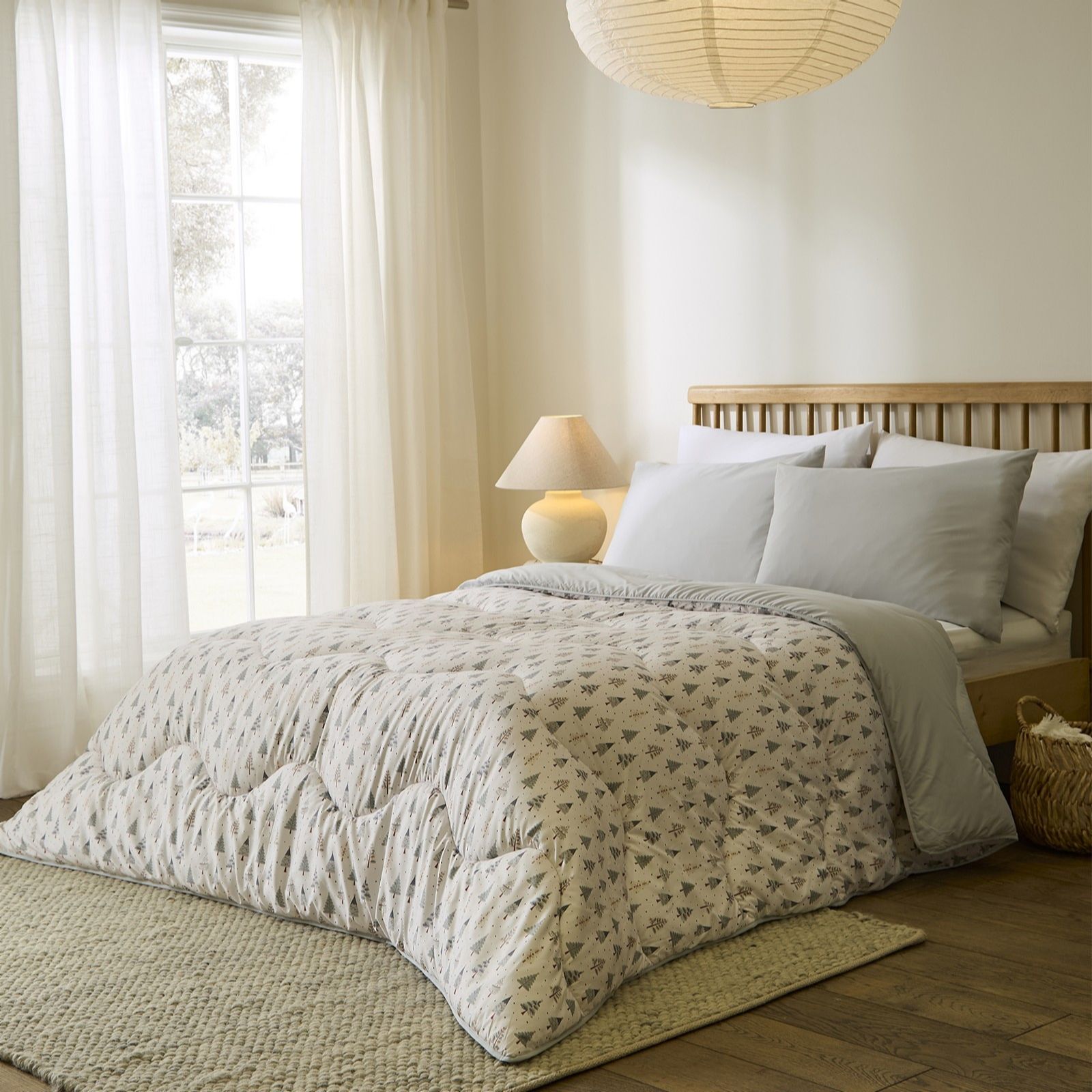 Night Lark Scandi Christmas Trees 10.5 Tog Coverless Duvet & Pillowcase Bundle