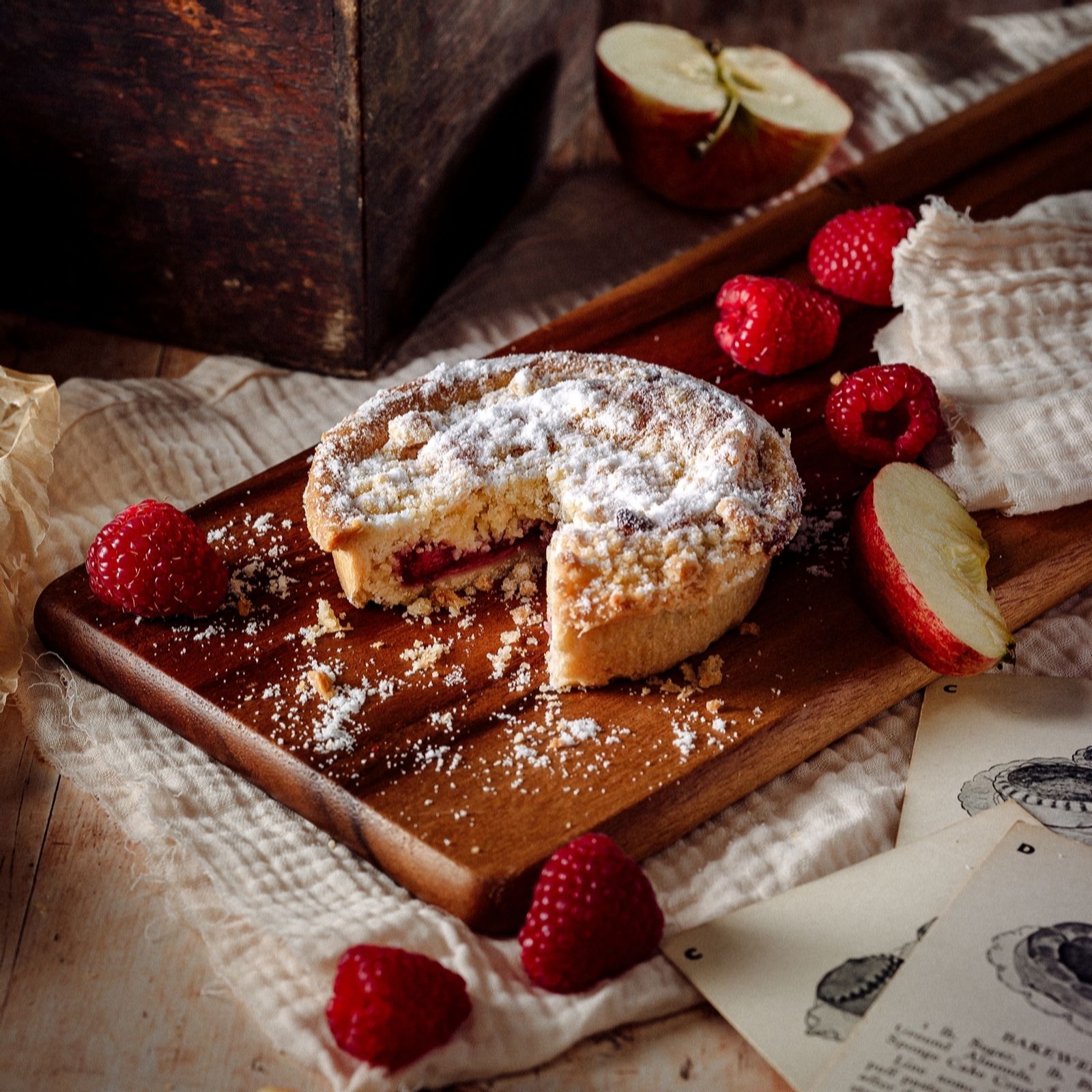 Wilfred's Pies Set of 8 Apple & Raspberry Crumble Bundle