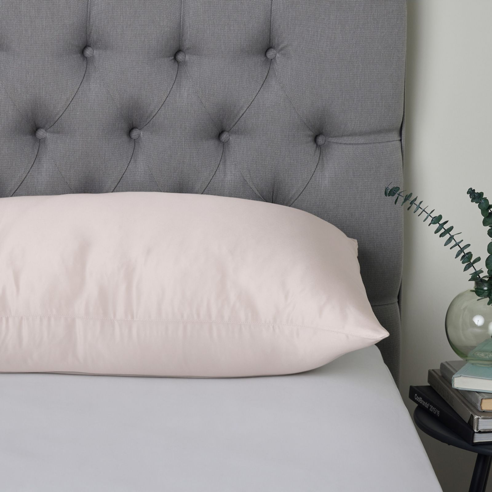Northern Nights Pure 100% Mulberry Silk Pillowcase &Scrunchie w/Giftbox