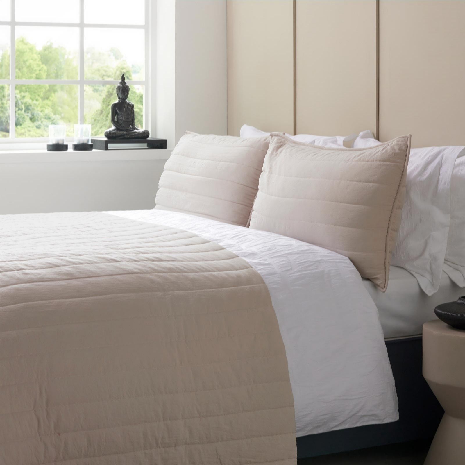 Outlet K by Kelly Summer Weight Bedspread and Set of 2 Shams