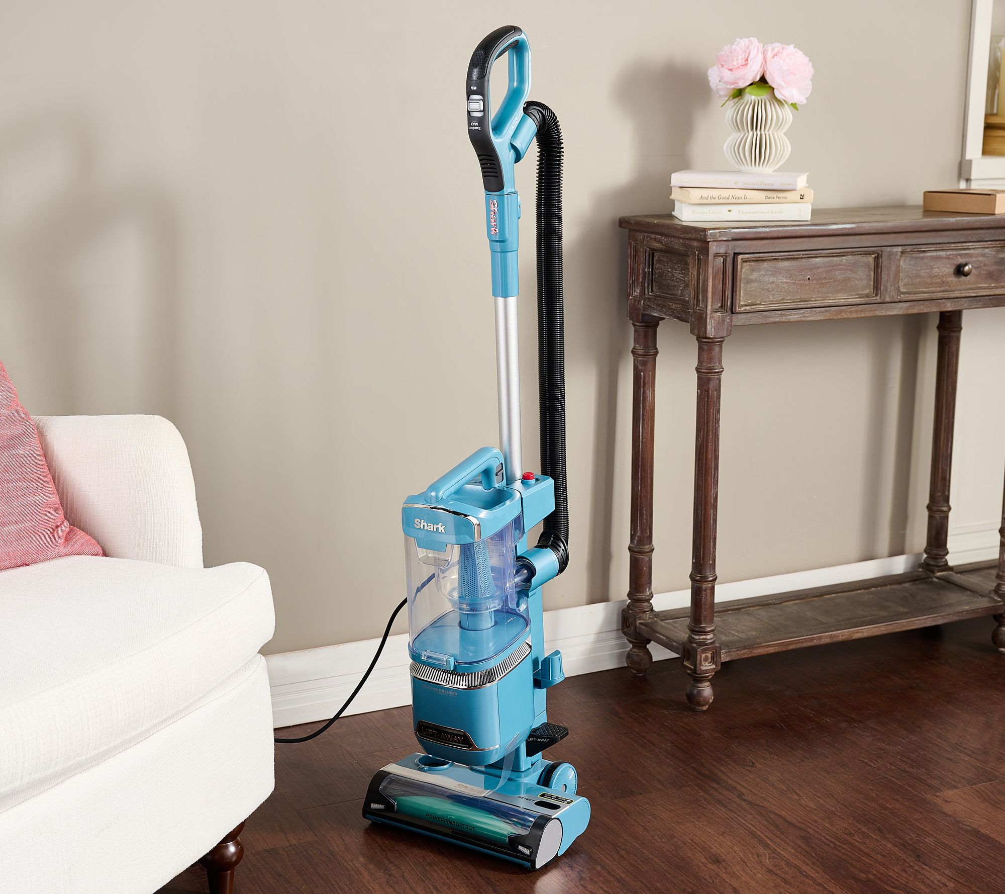 Shark Detect Lift-Away Upright Vacuum with PowerFins Detect & Tools