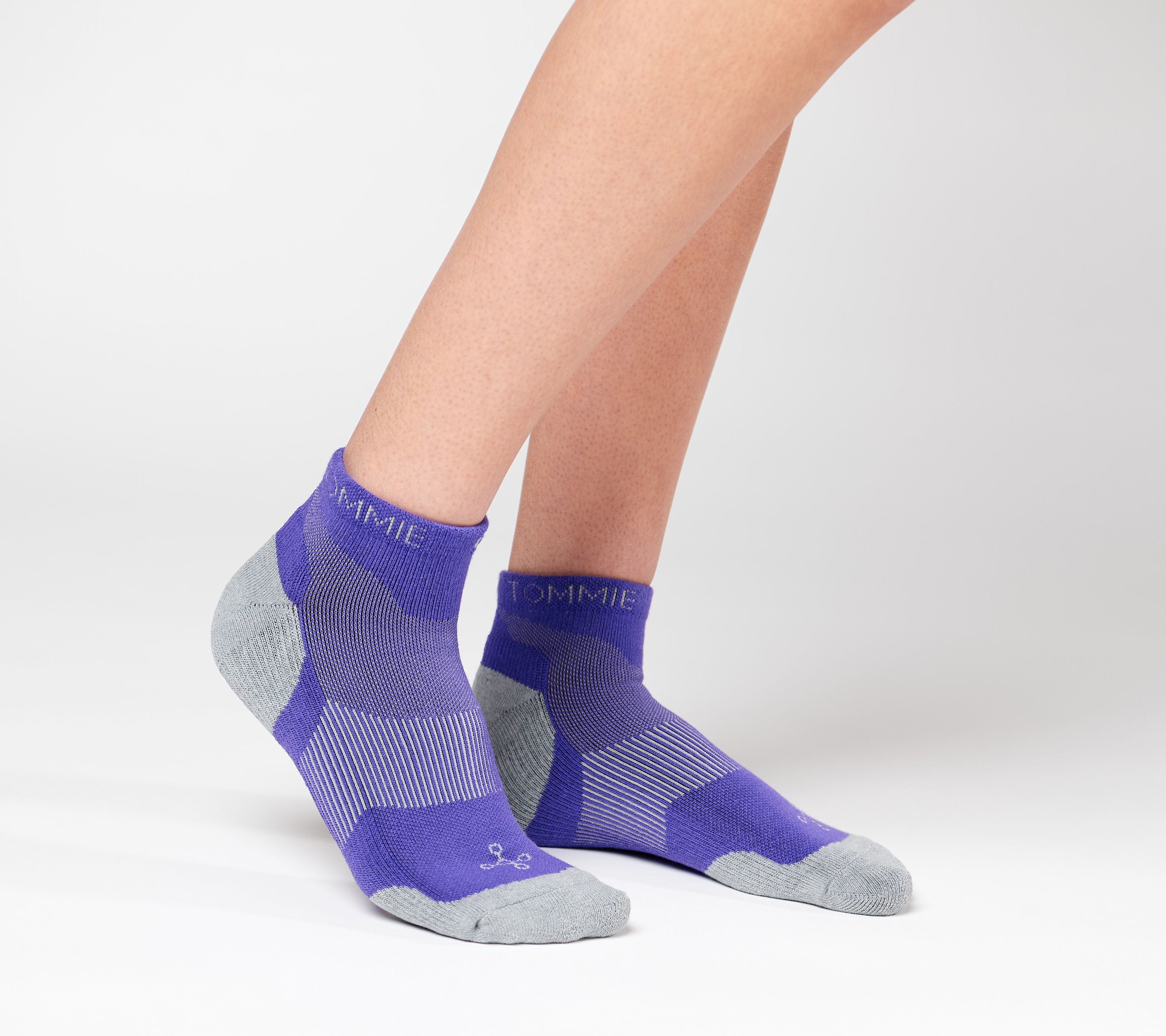 "As Is" Tommie Copper Women's 4Pack Compression Ankle Socks